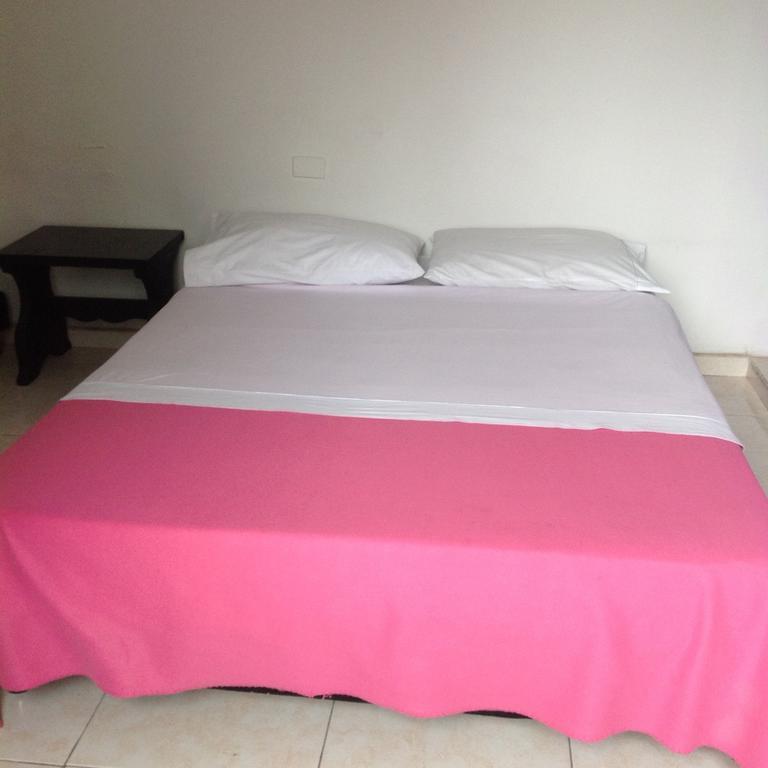 Hotel Calamo Plaza Pitalito Chambre photo