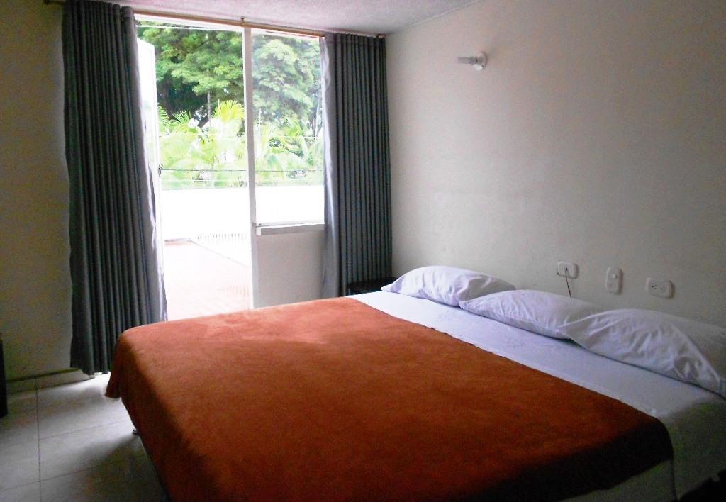 Hotel Calamo Plaza Pitalito Chambre photo