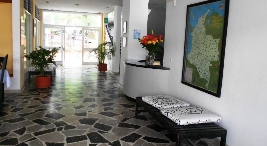 Hotel Calamo Plaza Pitalito Extérieur photo