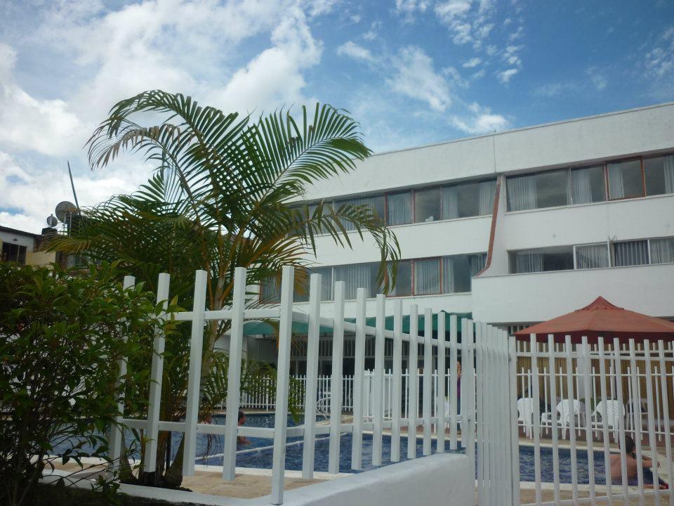 Hotel Calamo Plaza Pitalito Extérieur photo